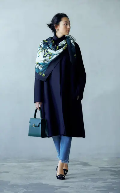 ＜動画あり＞ブラックコートには華やかな“の画像_1