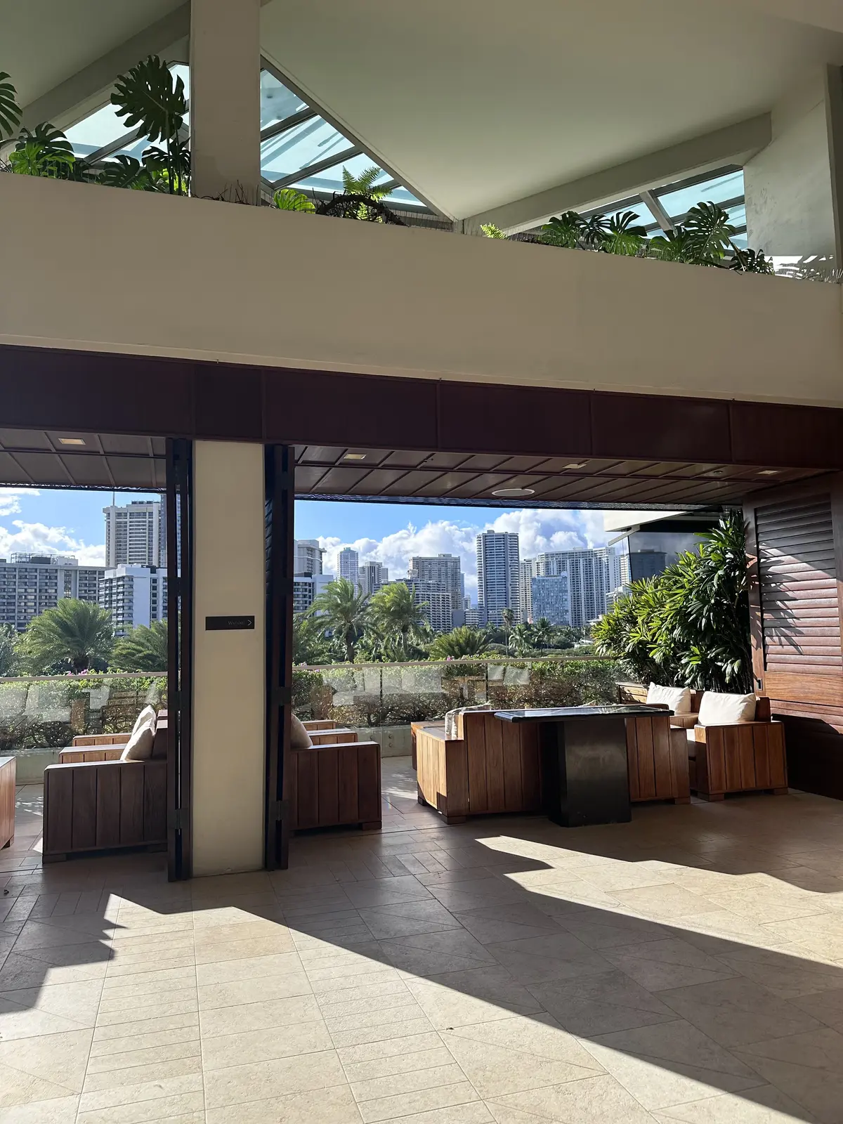 Hawaii ホテルを移動しての画像_1