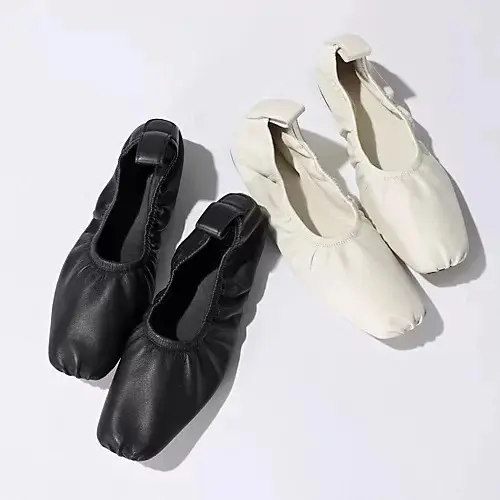 【50代 ファッション】旅の楽しみはおしの画像_35