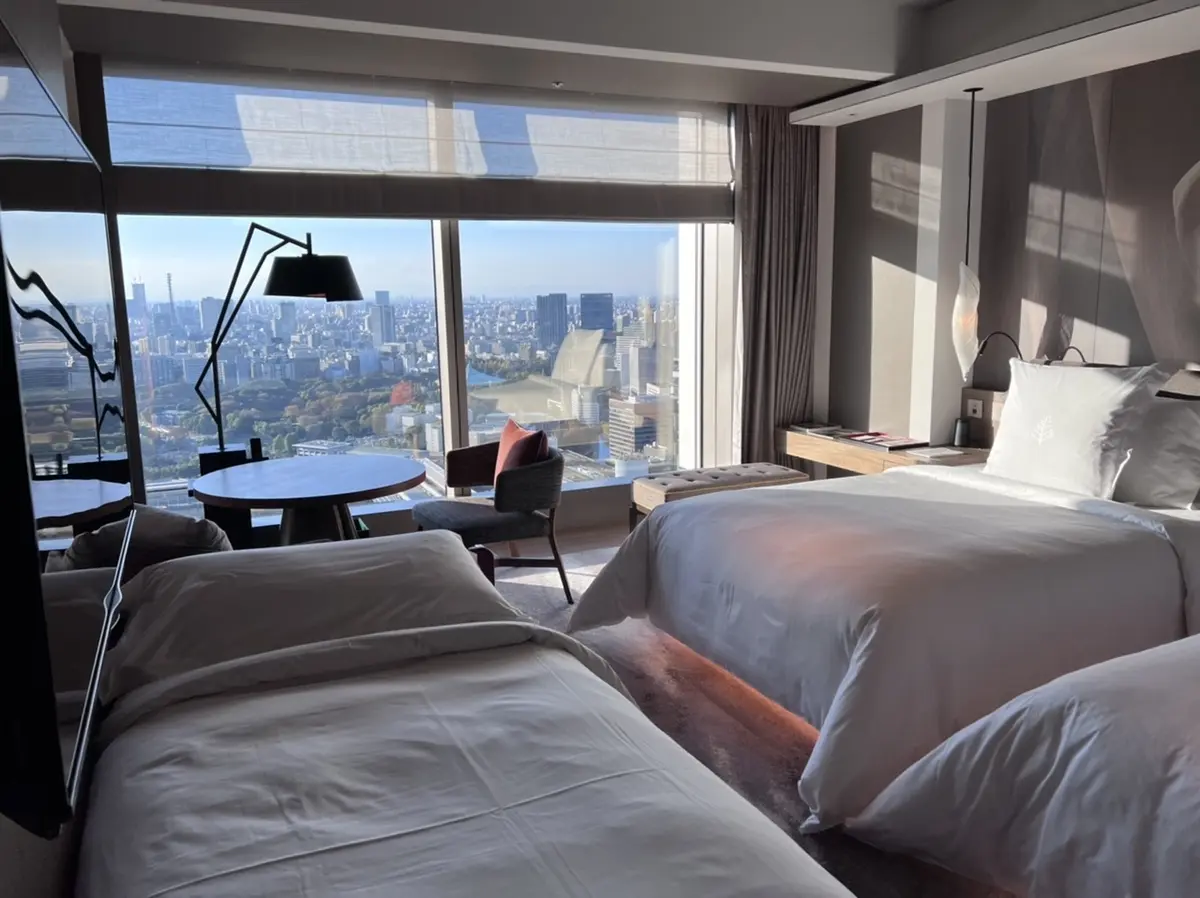 フォーシーズンズ東京大手町の部屋