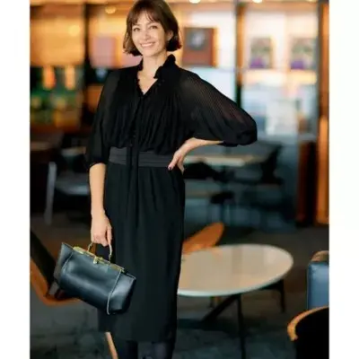 L’UNE プリーツトップバックサテンドレス ￥79,200