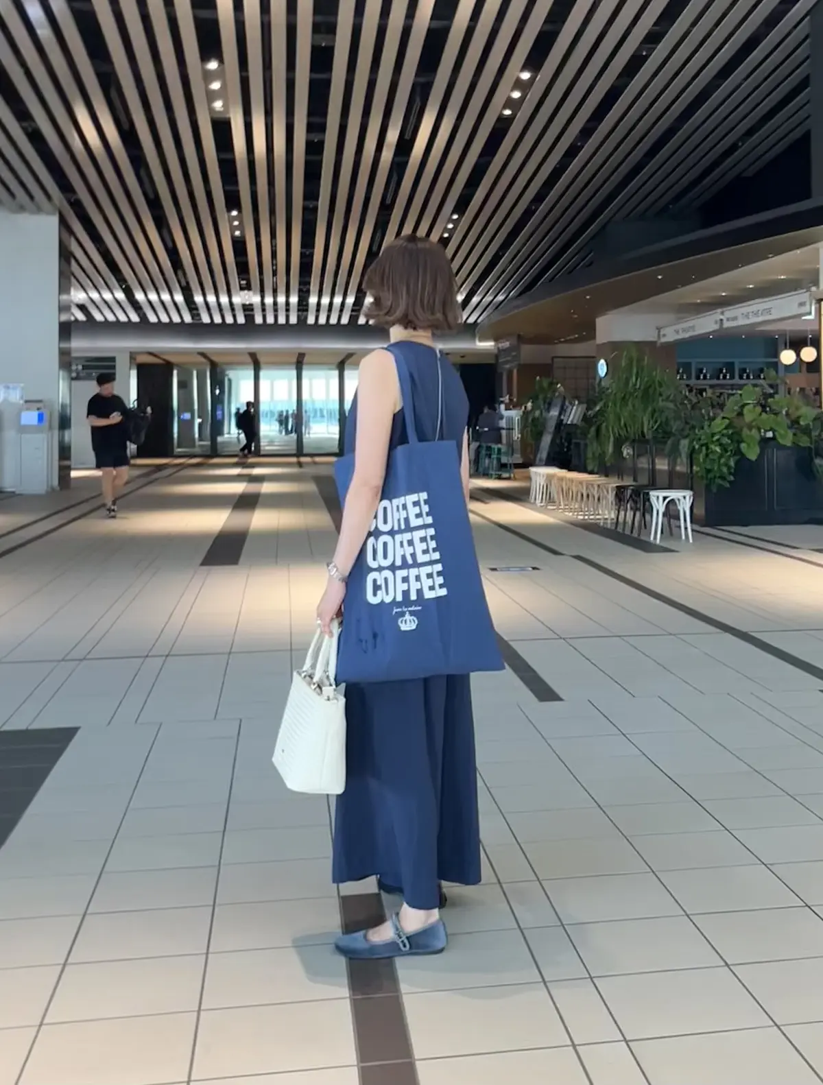 夏のインディゴブルー💙トートバッグコーデの画像_12