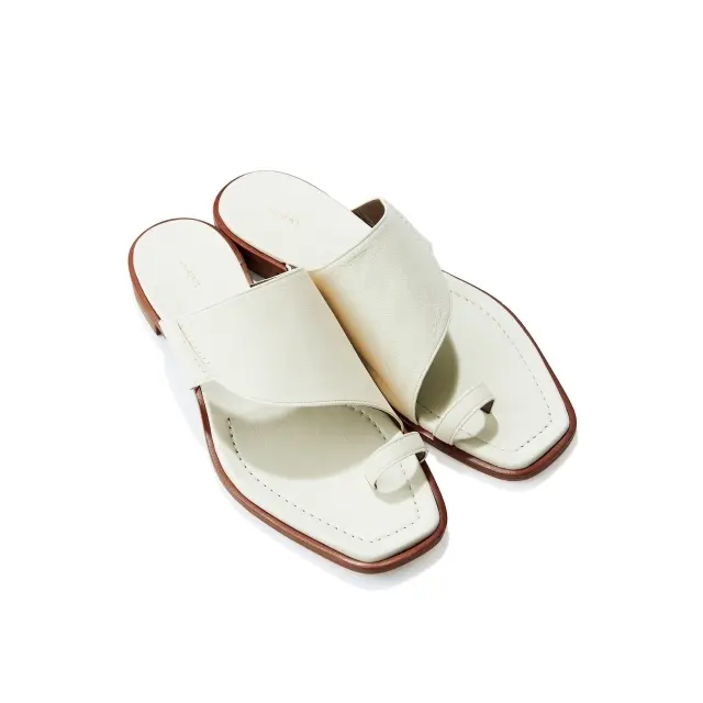 靴（H1.5）￥44,000／ザ・グランドインク（ロランス）