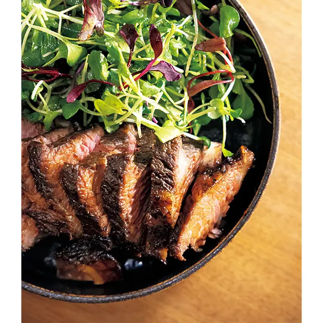 口の中でほろりととろけ るほど軟らかい48Hrヤンニョム上カ ルビW56,000