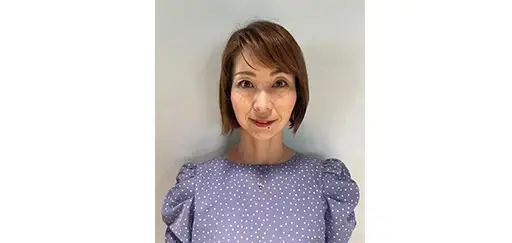 50代らしい華やかさと甘さが欲しいなら、ゆるめパーマで“ベル型”ボブに【50代髪型・ヘアスタイル】