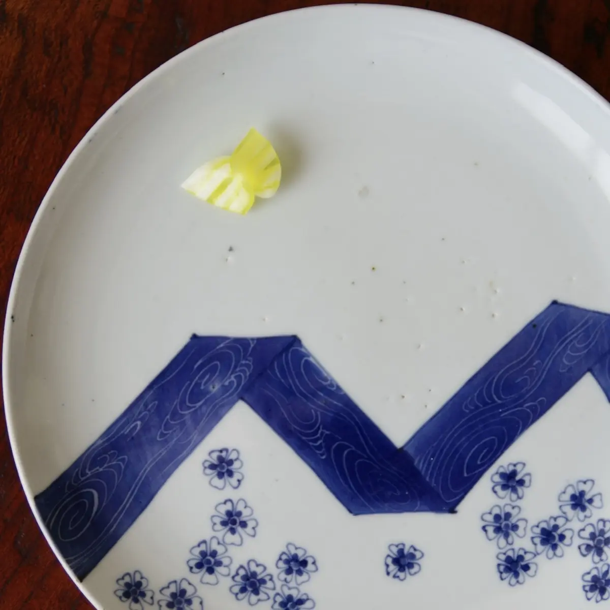 末富　有平　春　干菓子　蝶