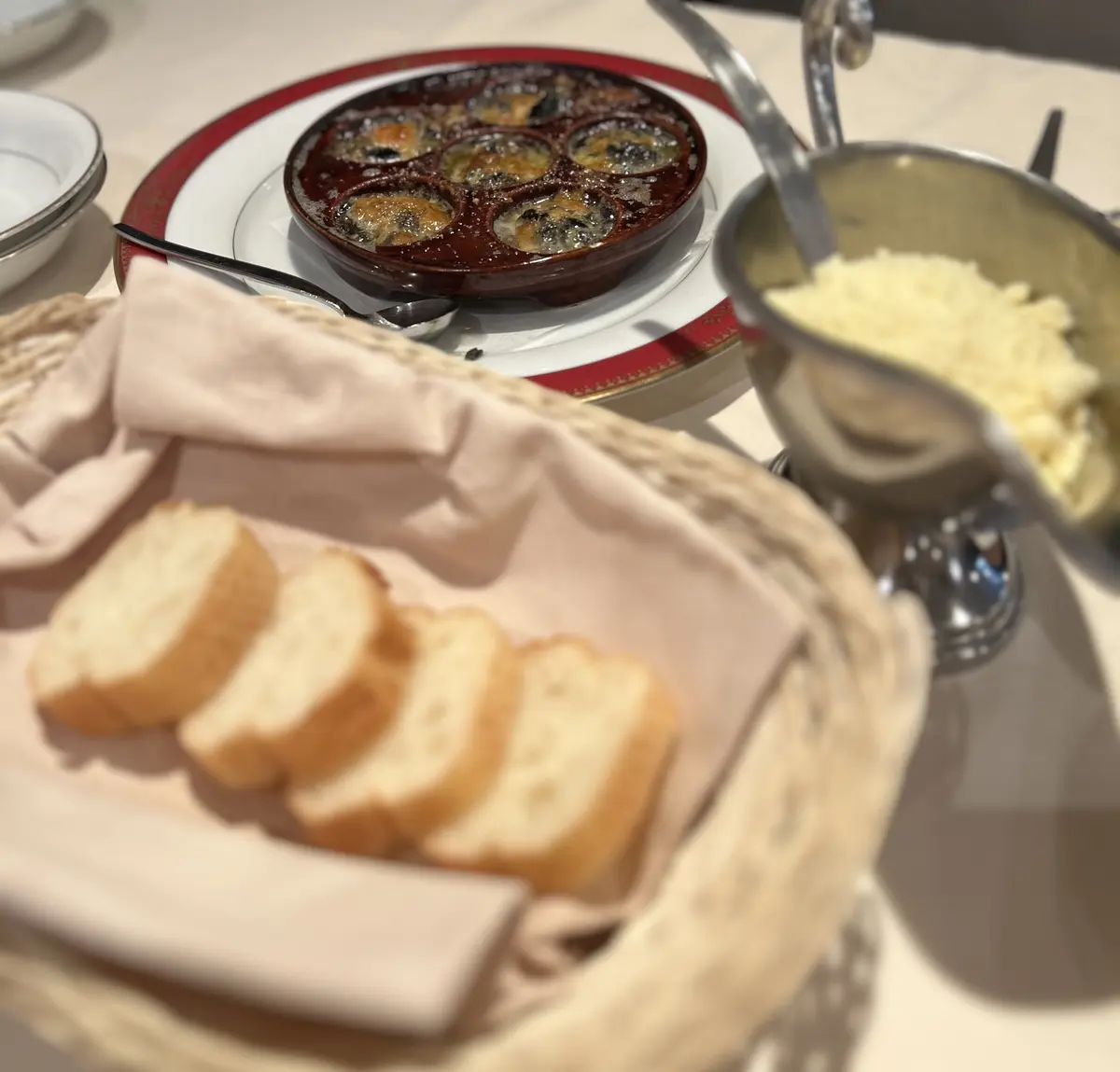 上野根岸の老舗洋食・香味屋でランチの画像_5