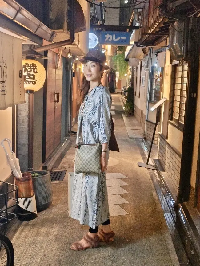 京都らしさ漂う裏路地の小さな焼き鳥屋さんの画像_2