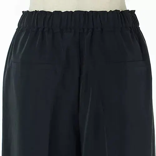 カットソートップスやイージーパンツ…おしの画像_6