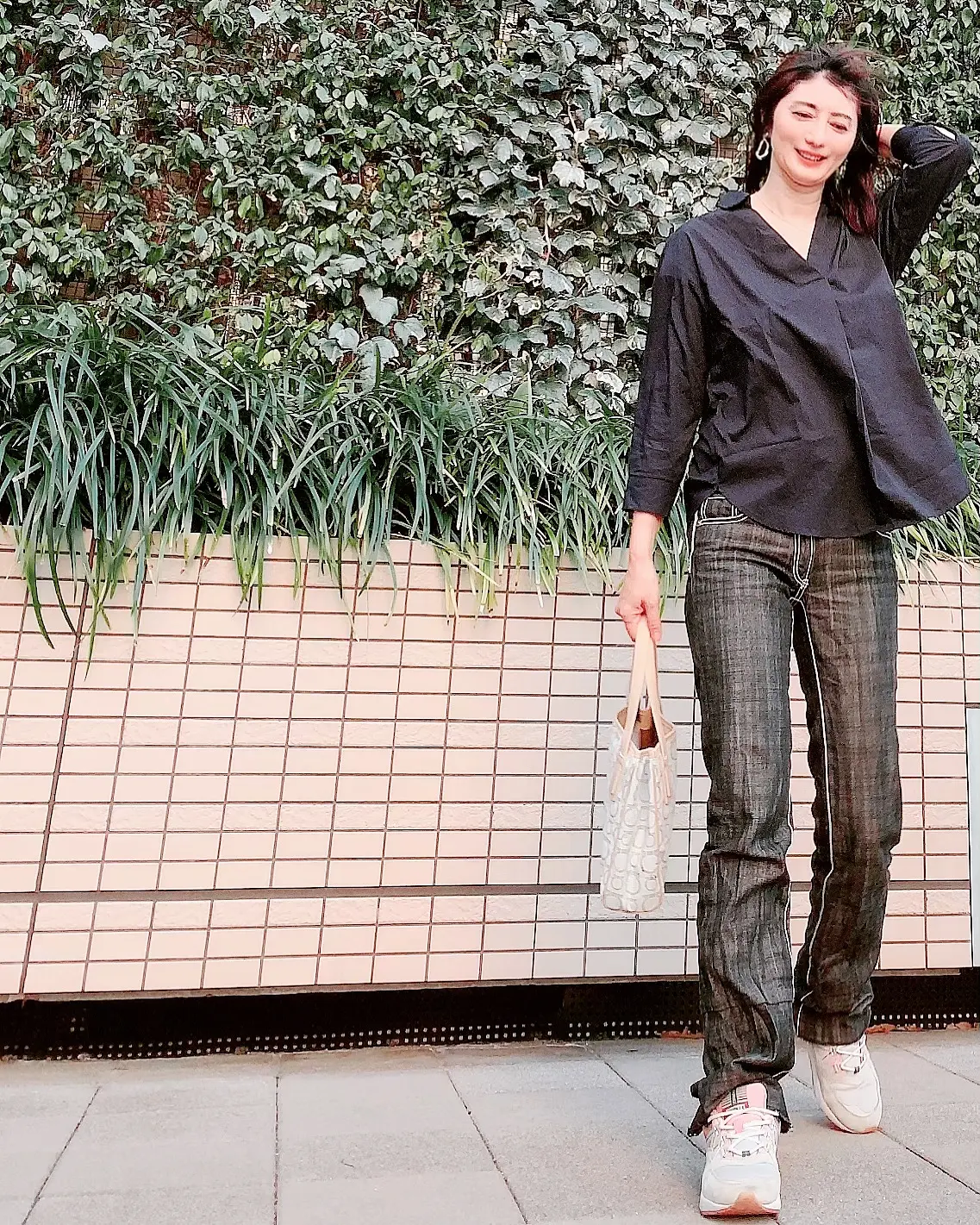 GUシャツで辛口コーデの画像_1