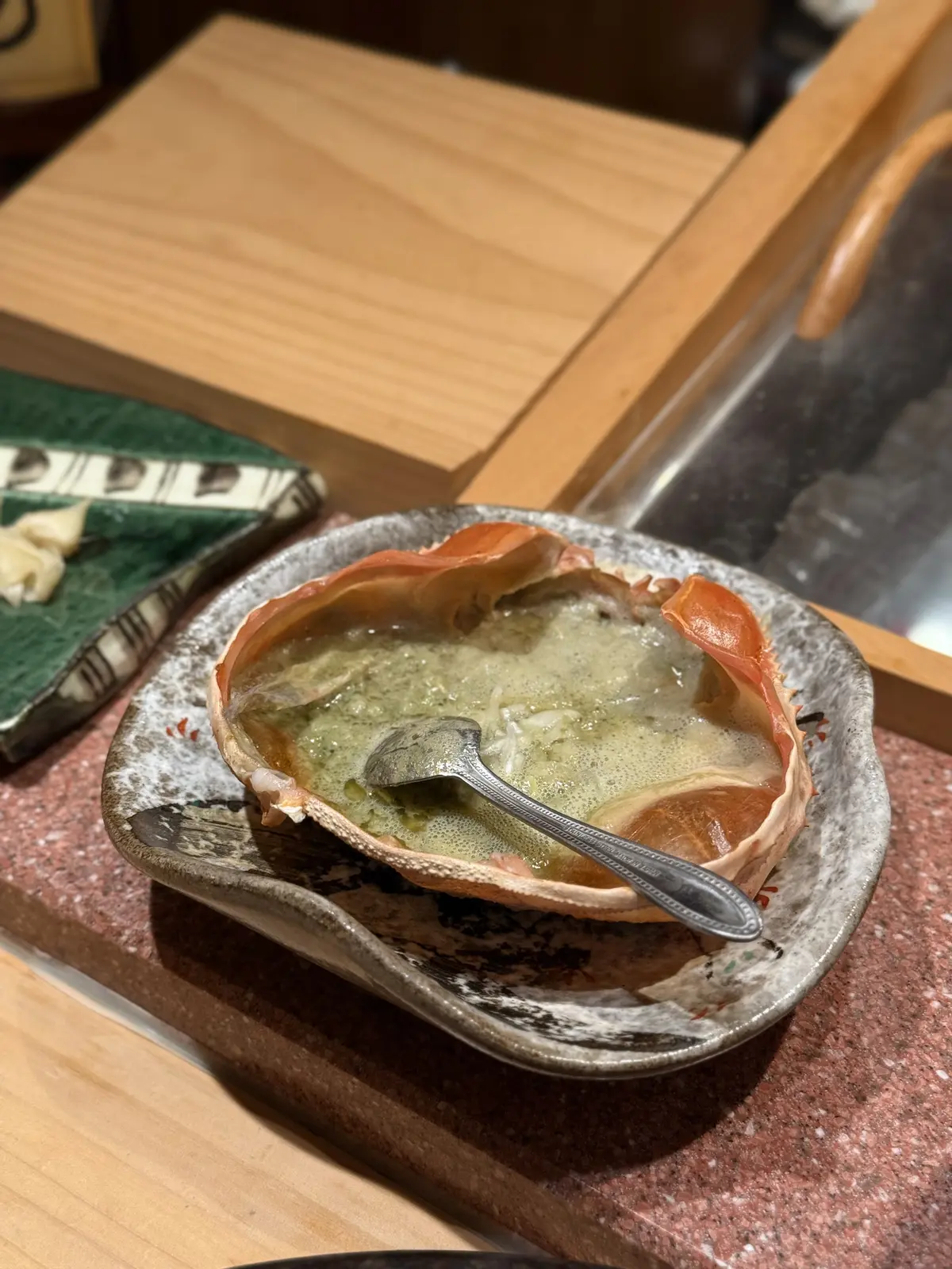 富山　富山観光　富山グルメ　磯寿司　寿司　海の幸　北陸グルメ　富山湾　富山湾グルメ　ベニズワイガニ　寿司