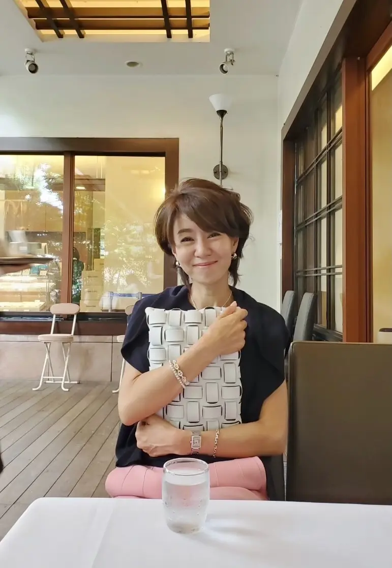 都会のオアシス的なカフェ銀座「west」の画像_3