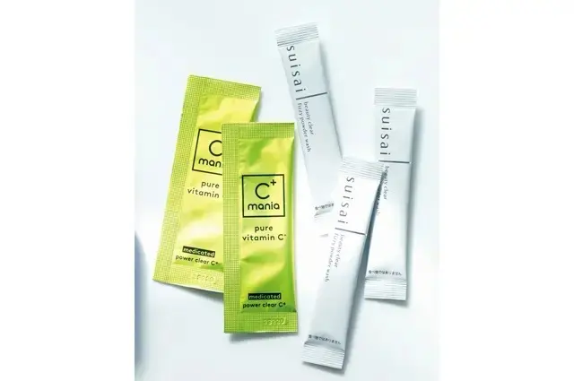 【Point1】炭酸＆酵素洗顔で毛穴の存在感を最小に