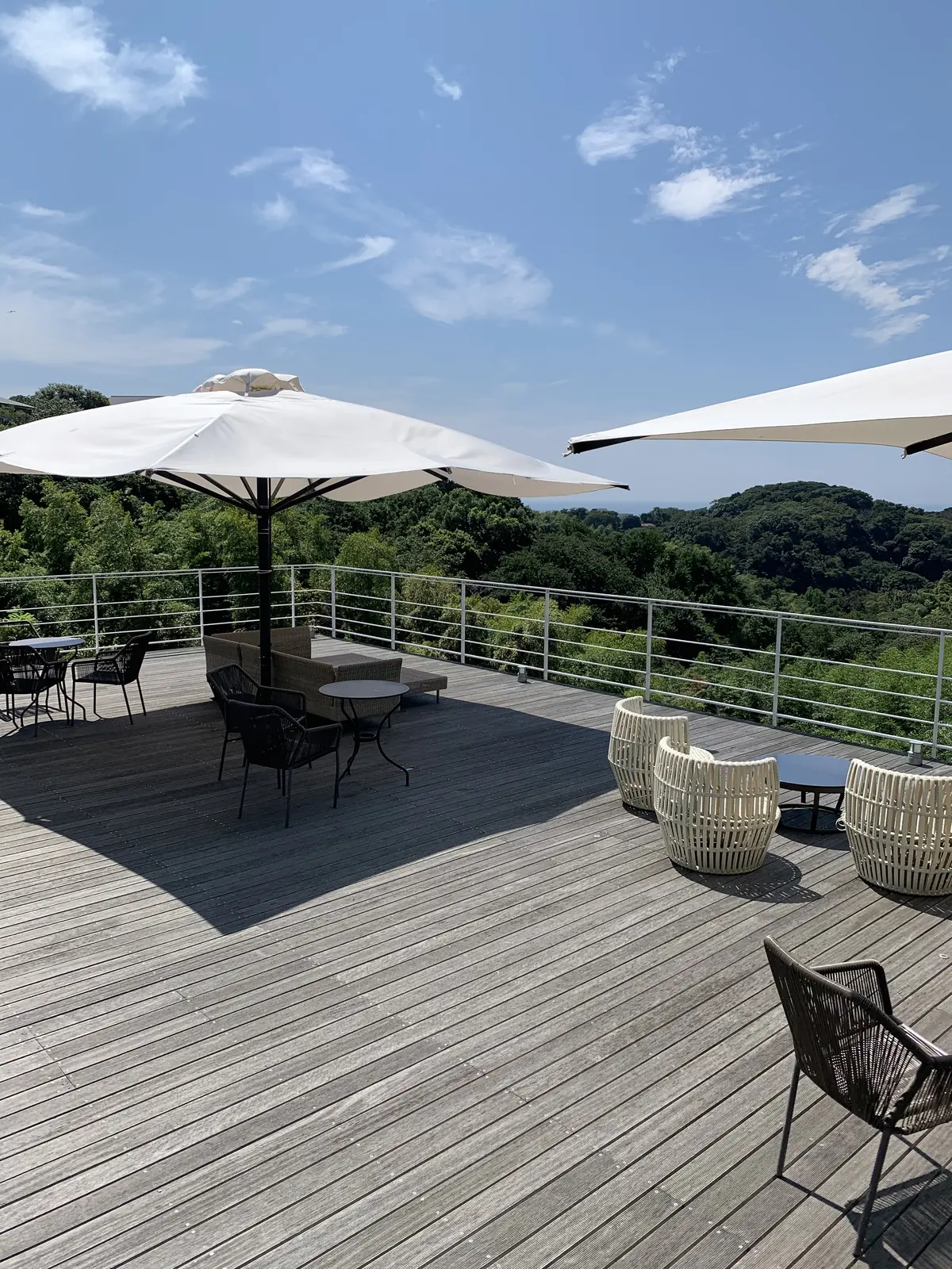 ル・ミリュウ 鎌倉山　(le milieu kamakurayama) テラス席