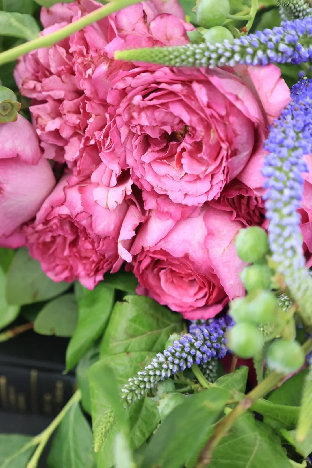 薔薇のブーケ　　バラ・イブピアジェ(rose yves piaget)