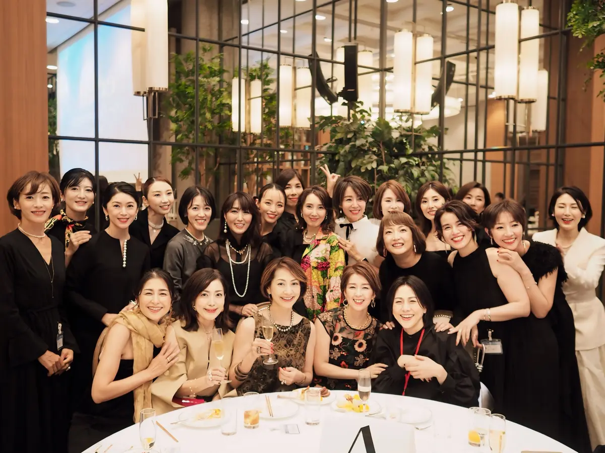 集英社エクラ/華組