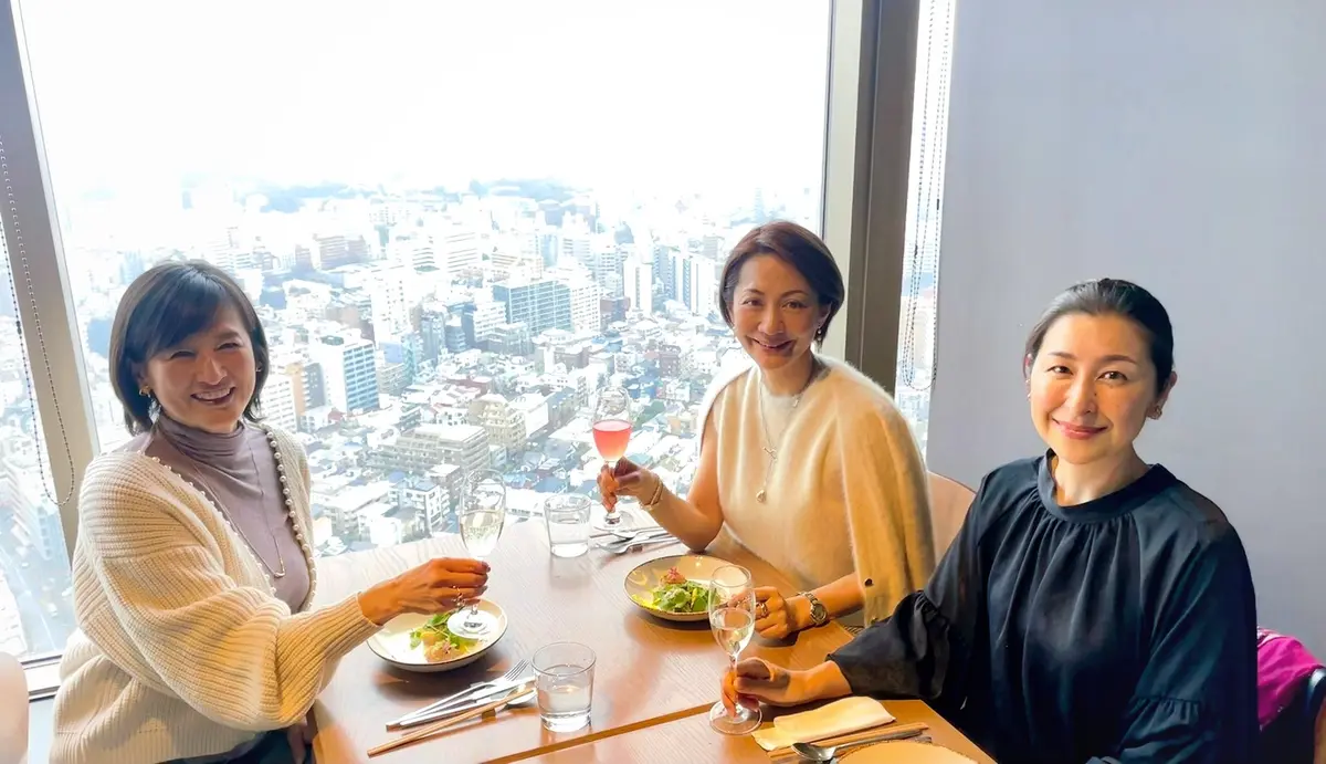 ちょっぴりセクシーなZARAのスリットスの画像_7