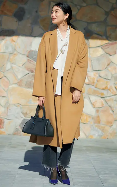 モード感のあるエナメルのパープルパンプスコーデのゆうき