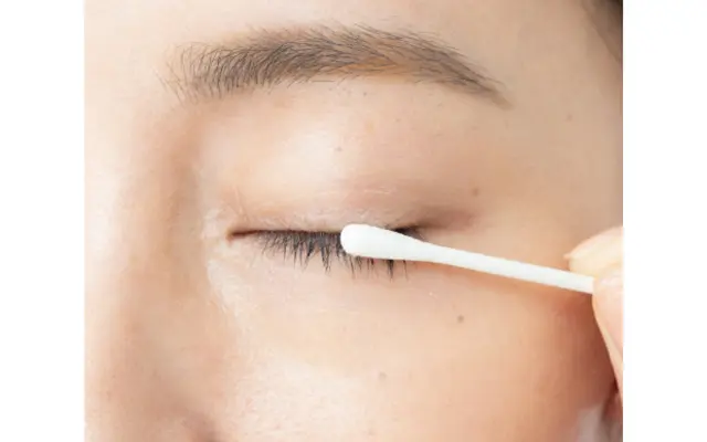 まつ毛一本一本もていねいに油分オフ