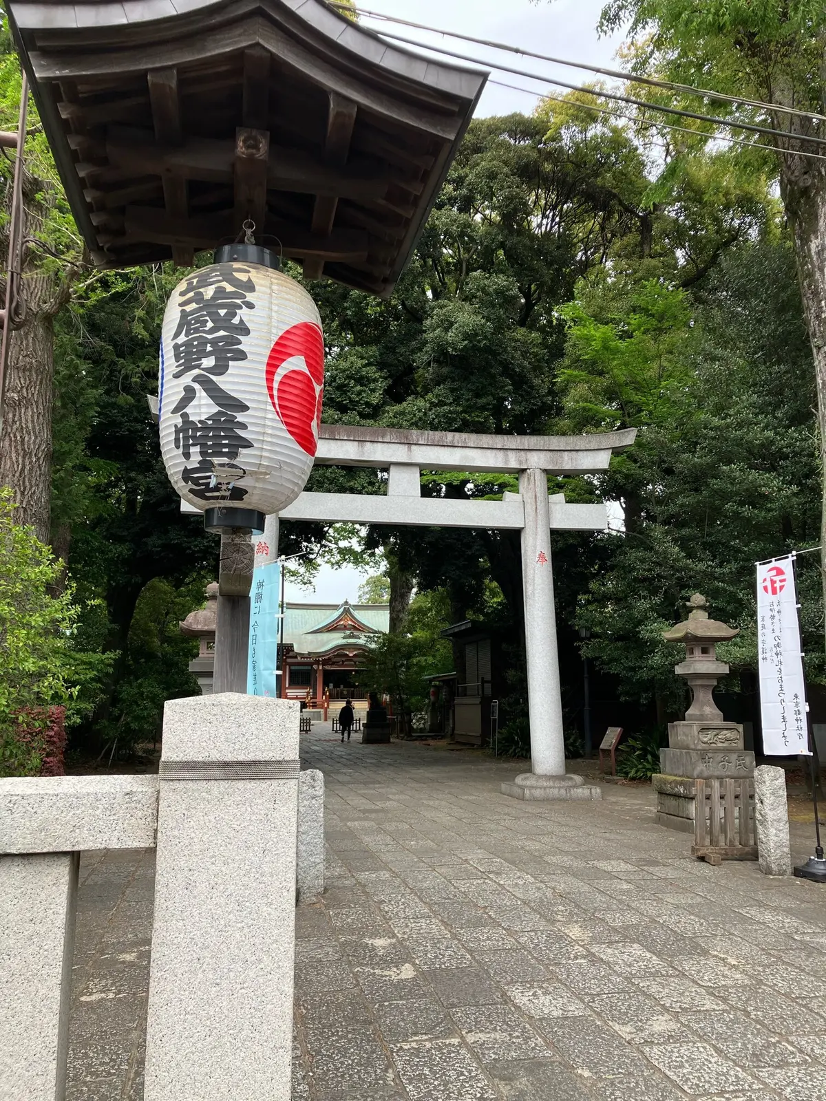 黒スニーカー　オリーブサンド　terakoya 吉祥寺　ワンハンドグルメ　アサイーボール　武蔵野八幡宮　御朱印　PUMAメイズ