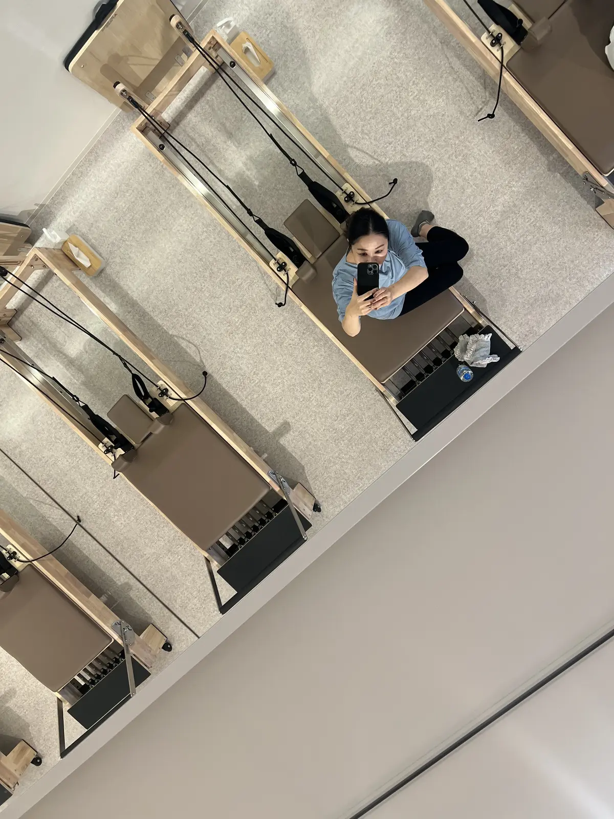 鏡を見ることで自分の身体の歪みをチェックできます