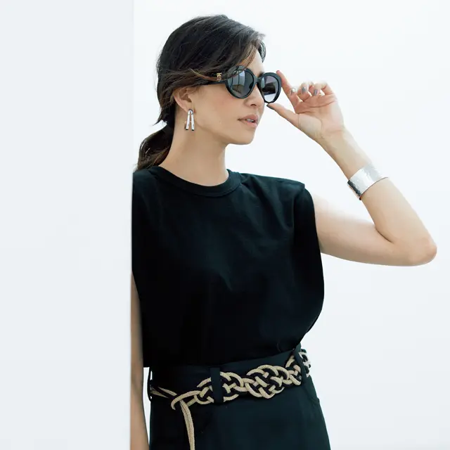 アンスクリア×eclatのショルダーパッドTシャツ