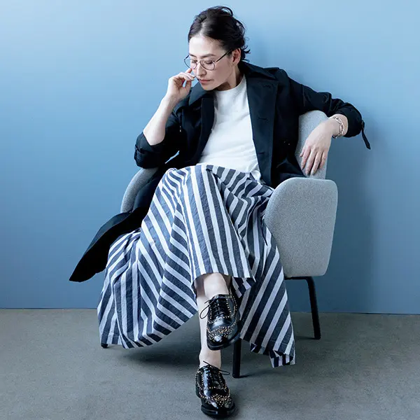 亜希　ティアドロップメガネ