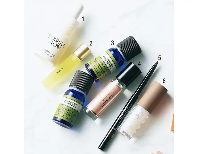 鵜飼香子さんの「情報発信ポーチ」