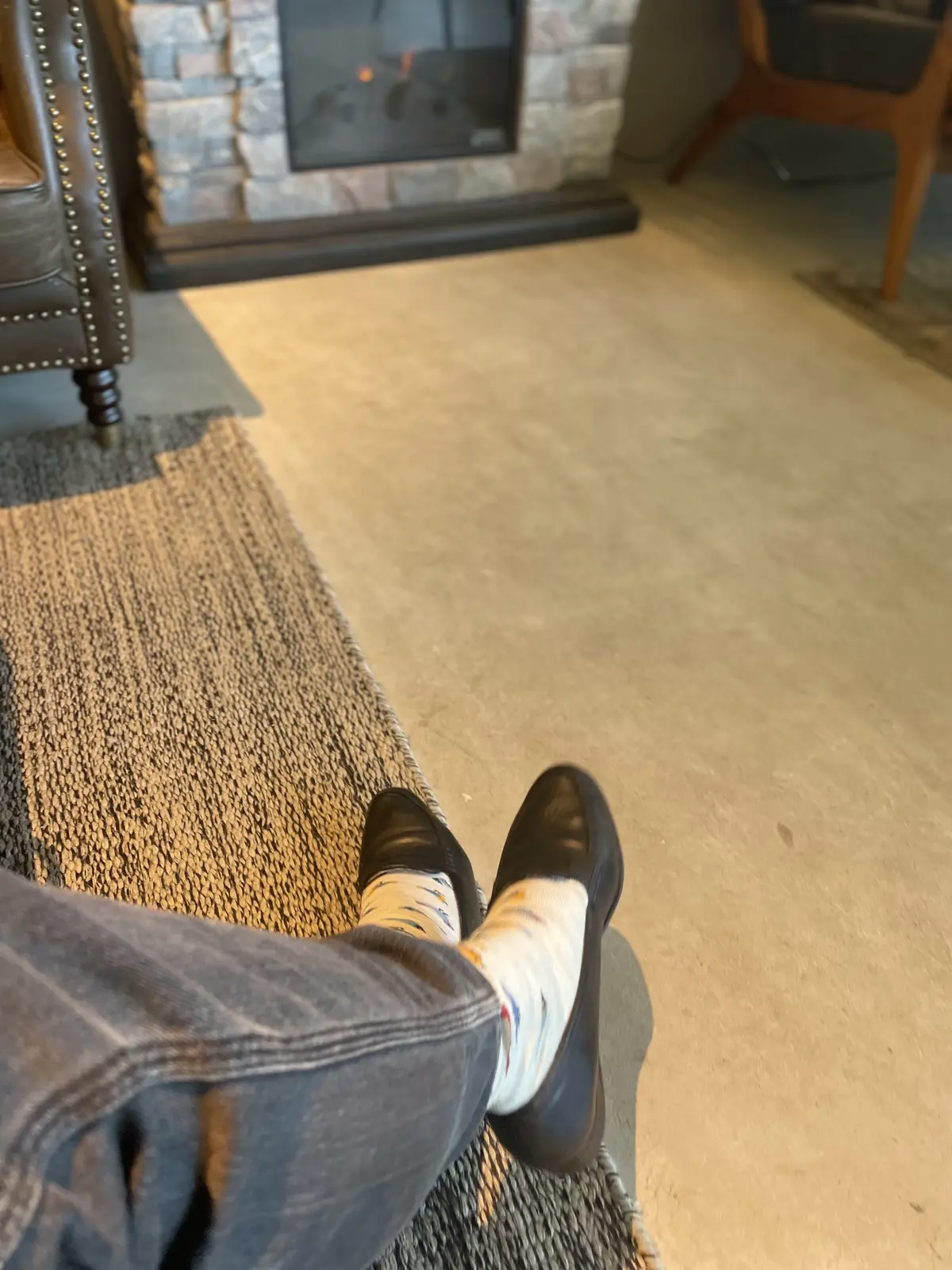 UNIQLOタートルとブラックデニムコーの画像_5