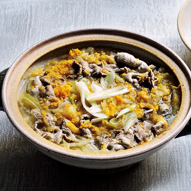 料理家 ウー・ウェンさんの白菜と長ねぎの豚しゃぶ鍋レシピ