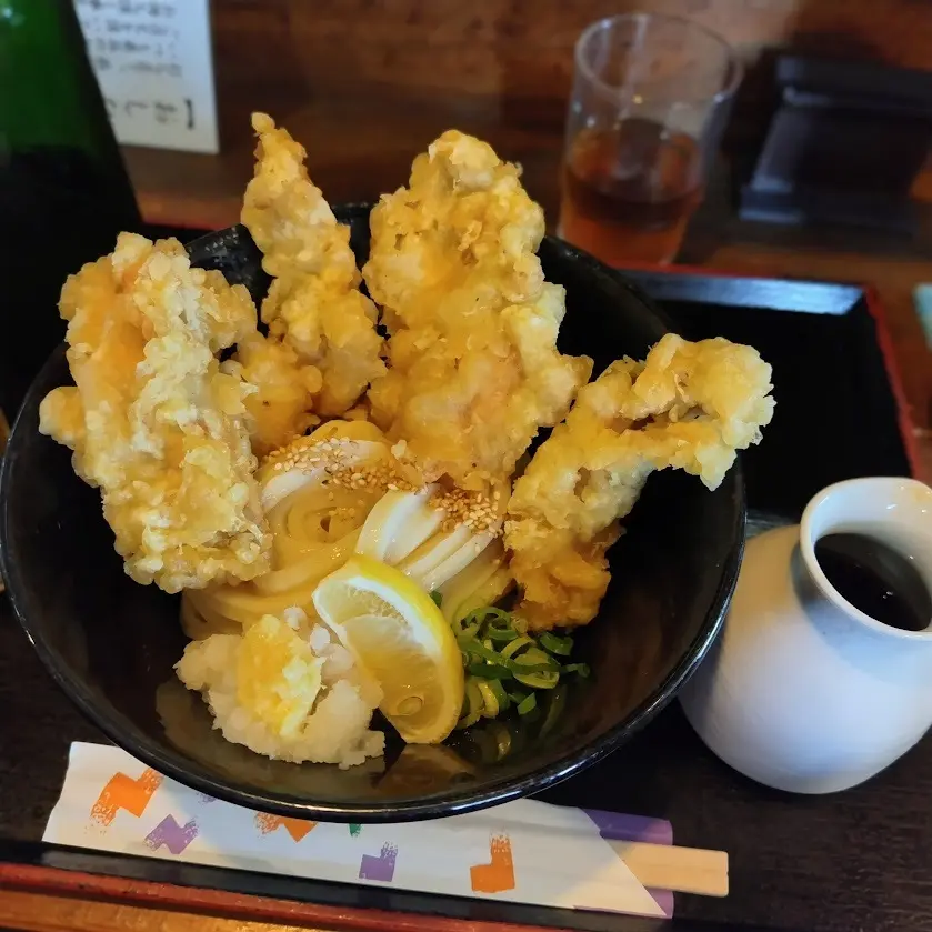 長寿饂飩　つるかめ　鶏天うどん