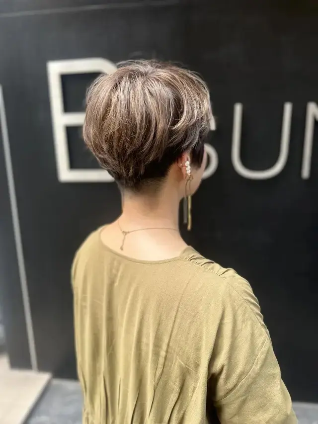 白髪ぼかしはハイライトカラーで若返り