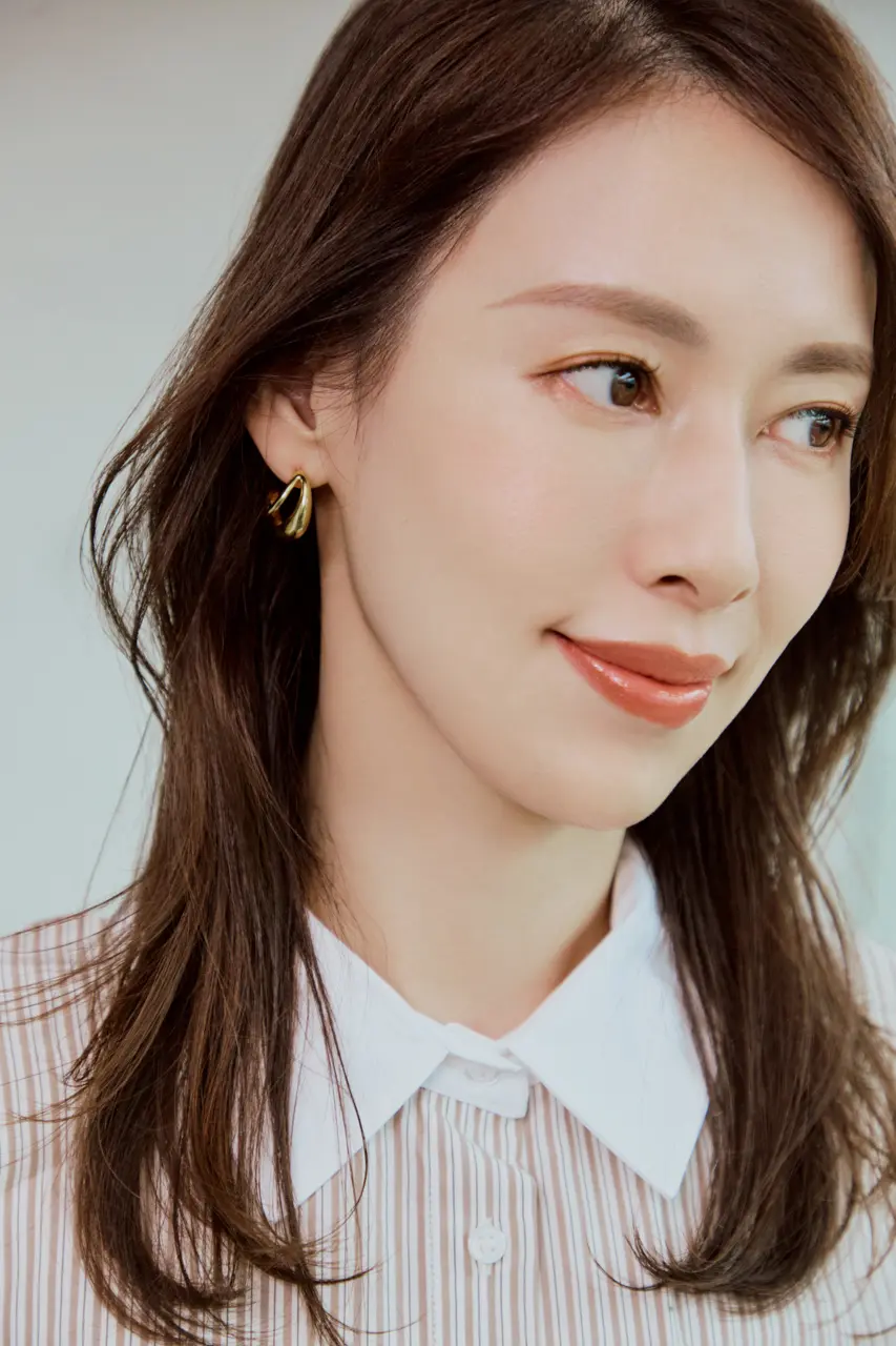 Webエクラ 　セミロングヘアスタイルのポイント