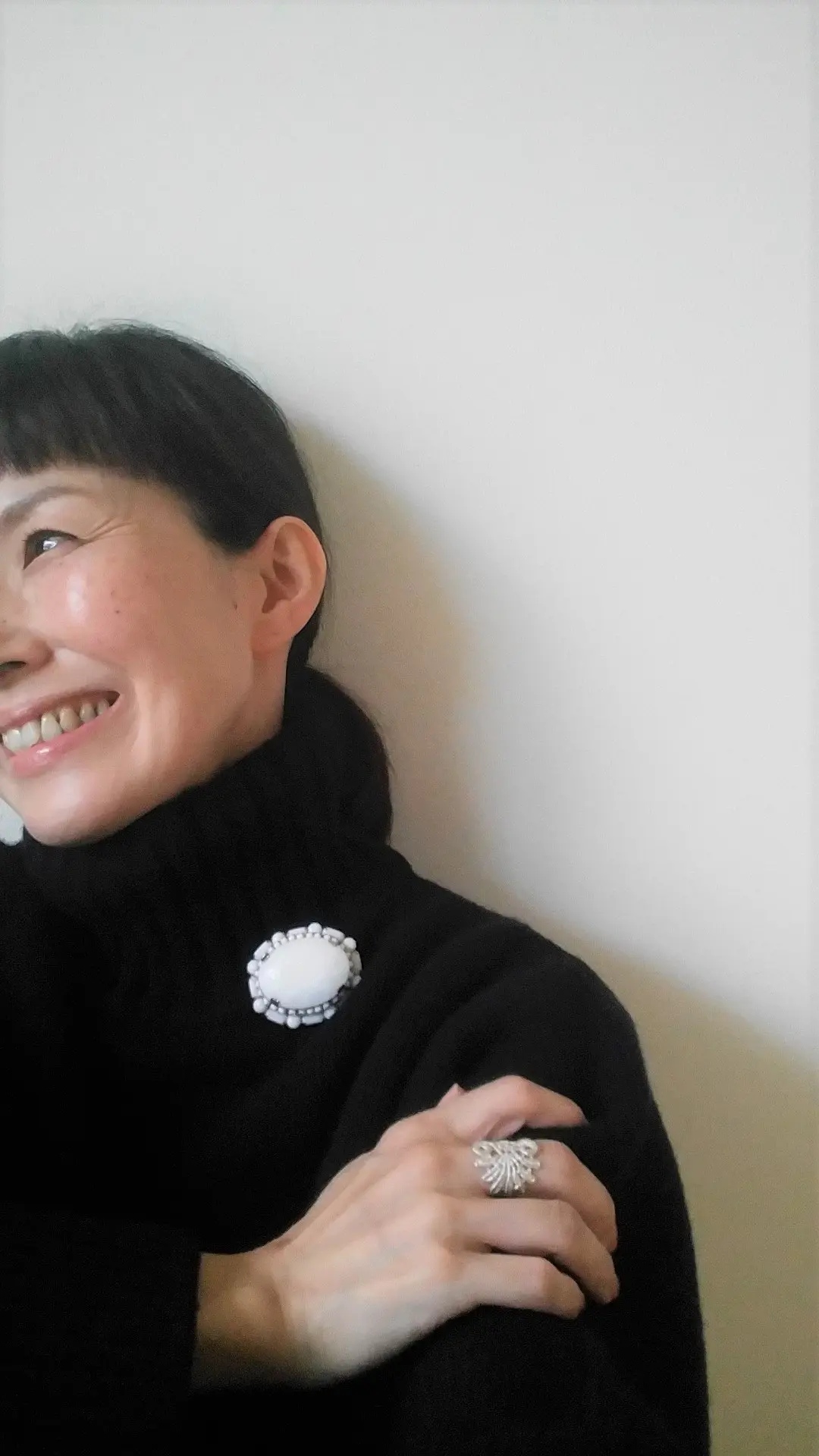 肌映えアクセサリーで華コーデの画像_4