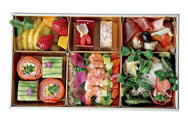 ザ・ペニンシュラ東京 ザ・ペニンシュラ ブティック＆カフェ 「桜ピクニックセット」