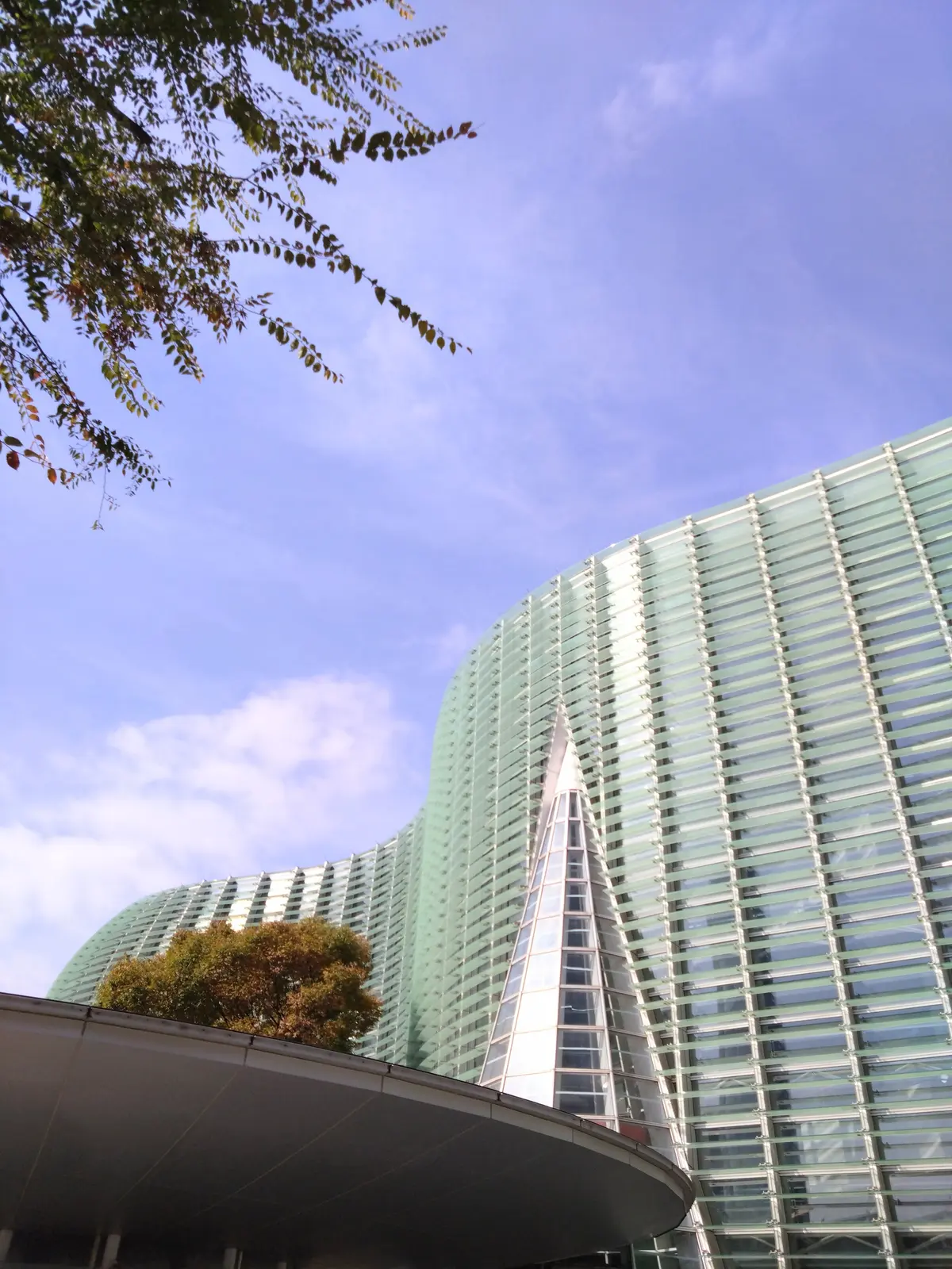 国立新美術館、イヴ・サンローラン展、40代ファッション、ZARA、サイドゴアブーツ