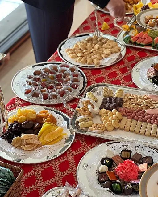 アラブのお菓子も紹介していただきました