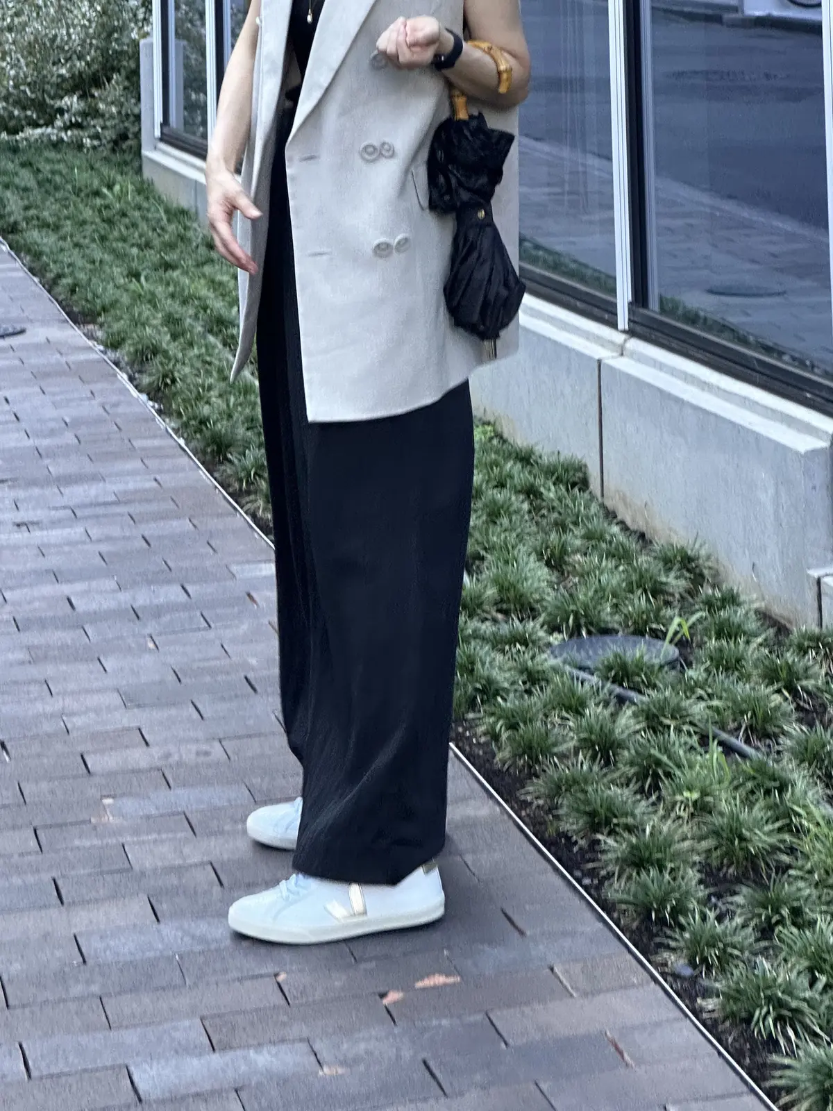 おしゃれなニューヨーカーの足元は「VEJの画像_2