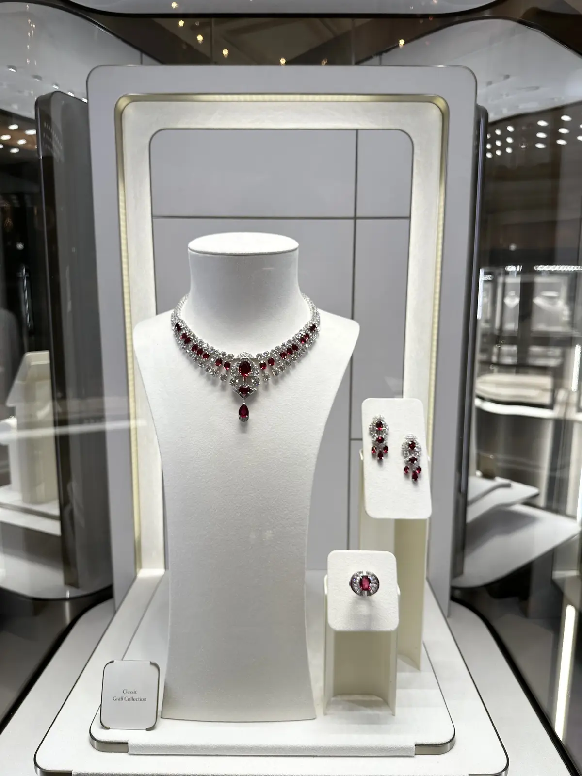 フリルシャツコーデで素敵なイベントへの画像_7