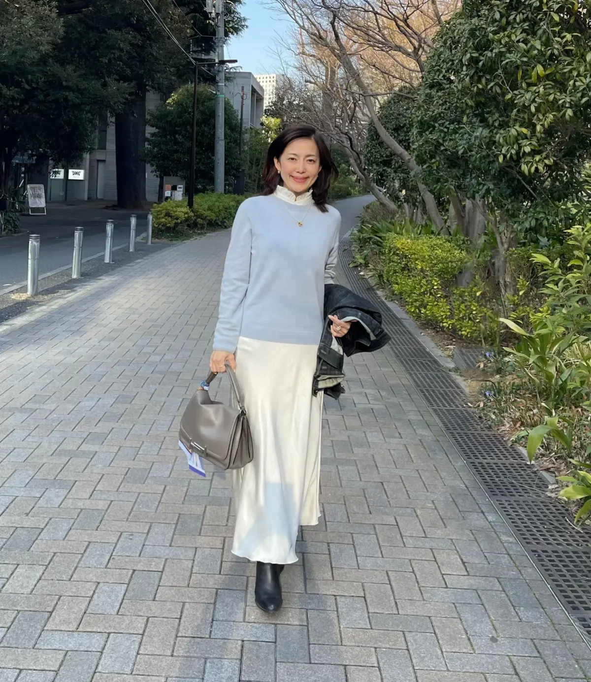 今シーズンのトレンド！ツヤめきボトム3sの画像_9