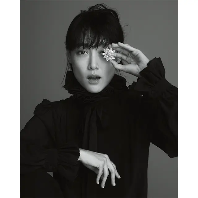 Van Cleef & Arpels（ヴァン クリーフ＆アーペル） パリに咲き乱れる花のように愛らしくもコケティッシュなひと  ローズ ド ノエル