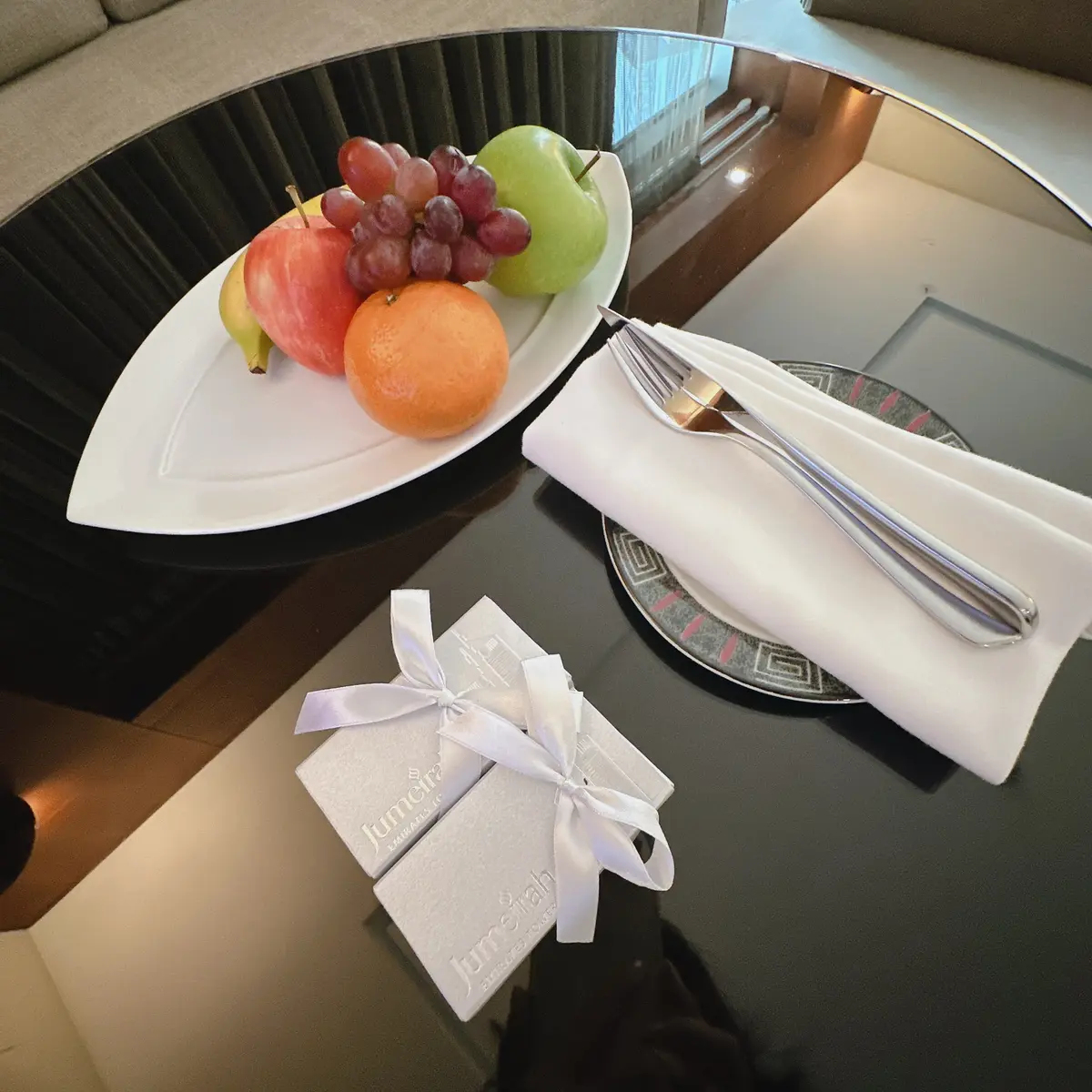 ジュメイラエミレーツタワーズホテルの部屋の中