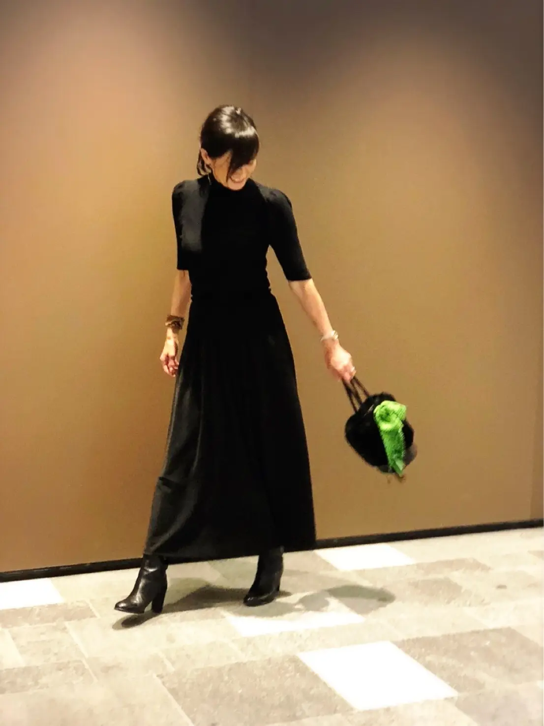 秋のプチプラブラックコーデの画像_2