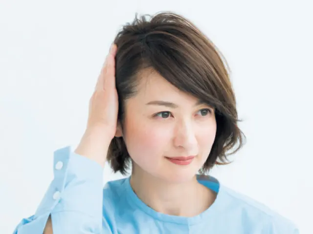 耳にかけてタイトに