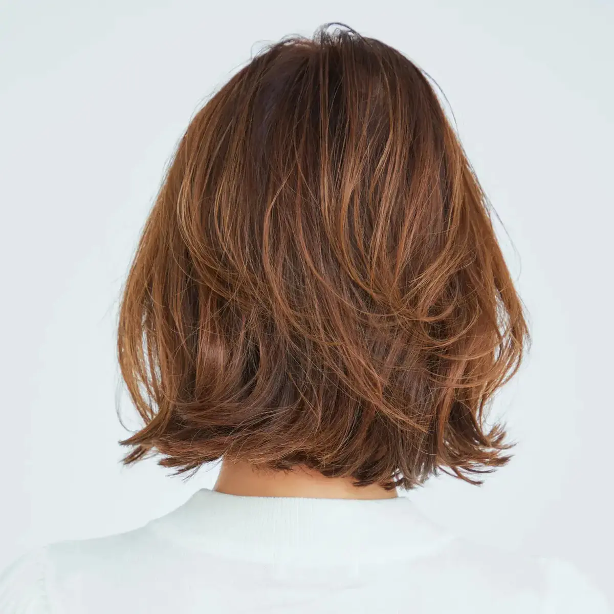 柔らかい丸みと抜け感がおしゃれなボブヘア