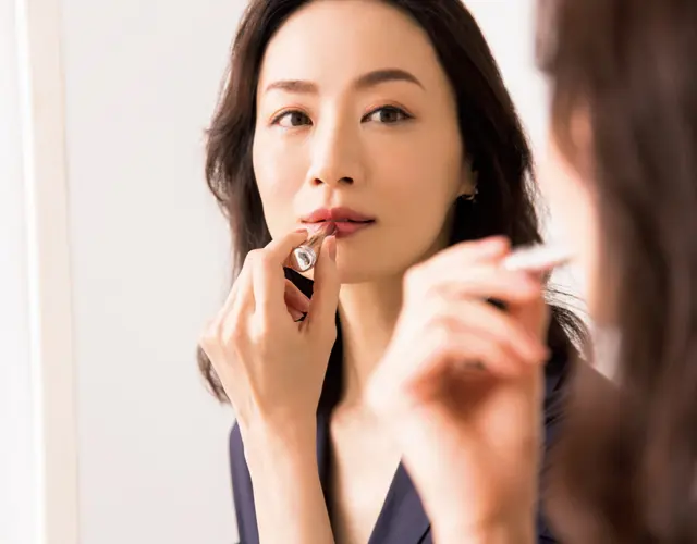 ルージュ ヴォリュプテ キャンディグレーズ 6 ￥4,730／イヴ・サンローラン・ボーテ