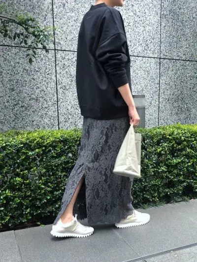 徳原文子×eclat レーススカート ￥36,300（税込）