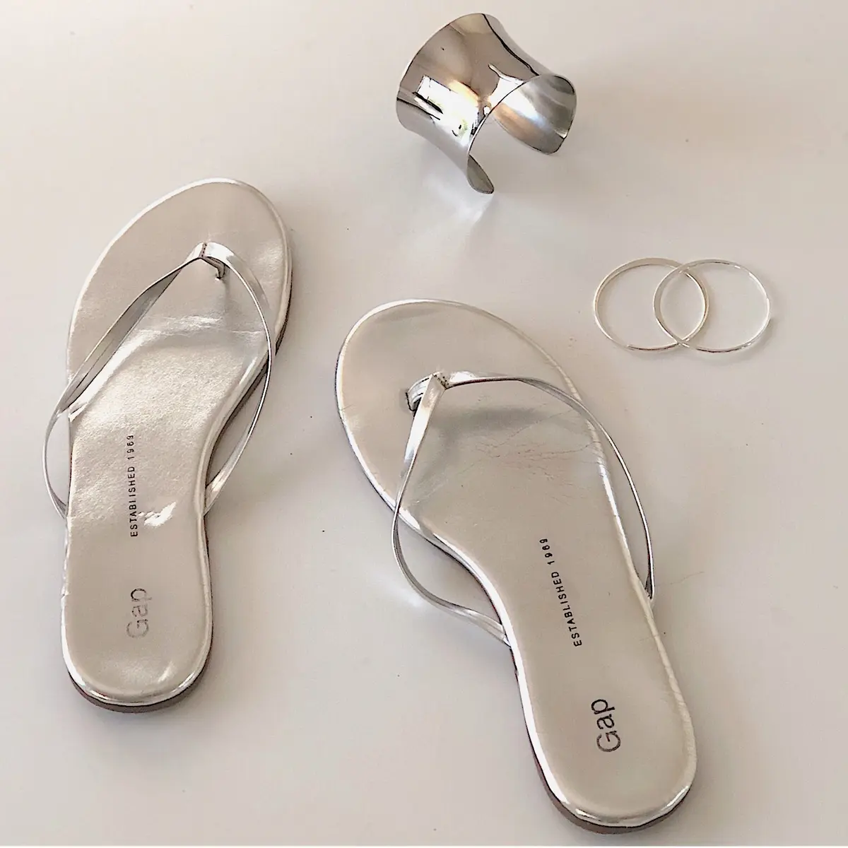 万能選手、シルバーシューズの画像_3