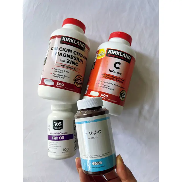 カル シウム＆マグネシウム、 ビタミンC、フィッシュ オイルを毎日飲んでいま す。そして最近はα-リポ・ Cも加わりました