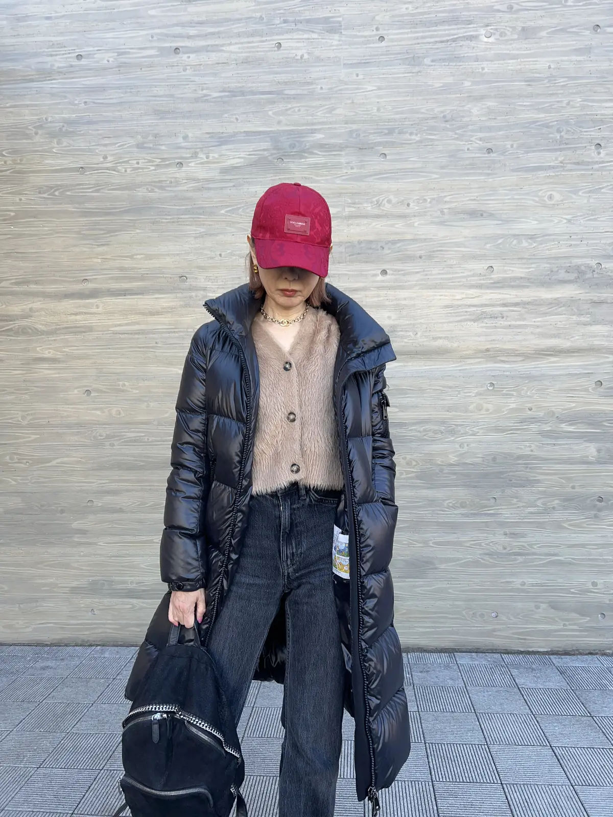 開運コーデ12 黒のダウンジャケットの垢の画像_7